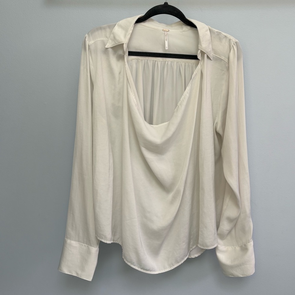 Free People Blouse Top Women’s Sz L Off White Scoop Neck Long Sleeve Flowy Boho